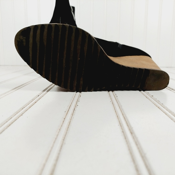 Caslon Addison Suede Almond Toe Wedge Buckle Ankle Booties D443 - Picture 10 of 12